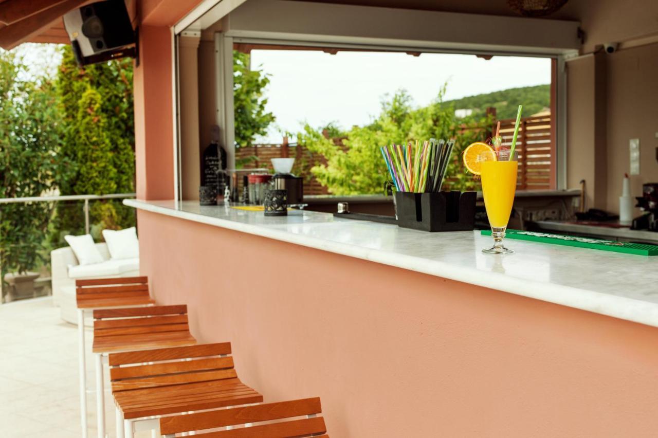 Ammos Bay Hotell Ammoudia Exteriör bild